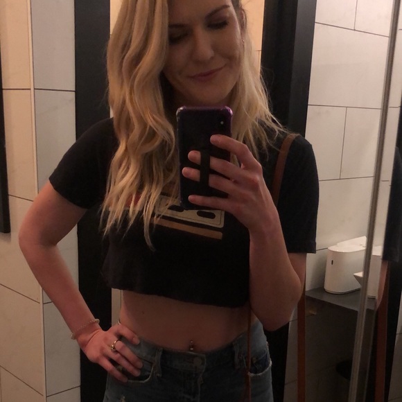 ✨Meet The Posher: Kylie✨ - Picture 4 of 5